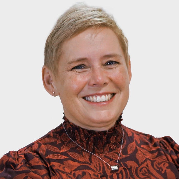 Jo Dutton