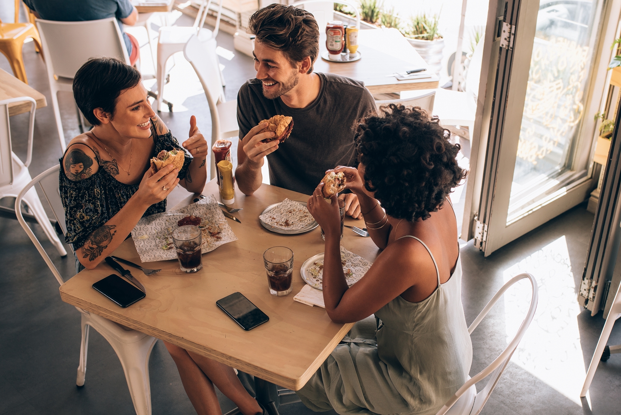 canva-friends-burger-cafe